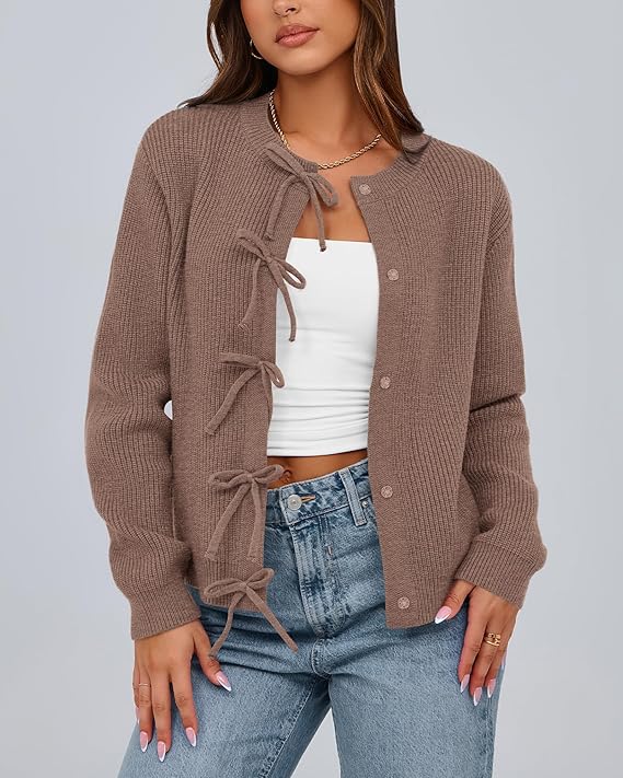 Cárdigan de punto con lazos